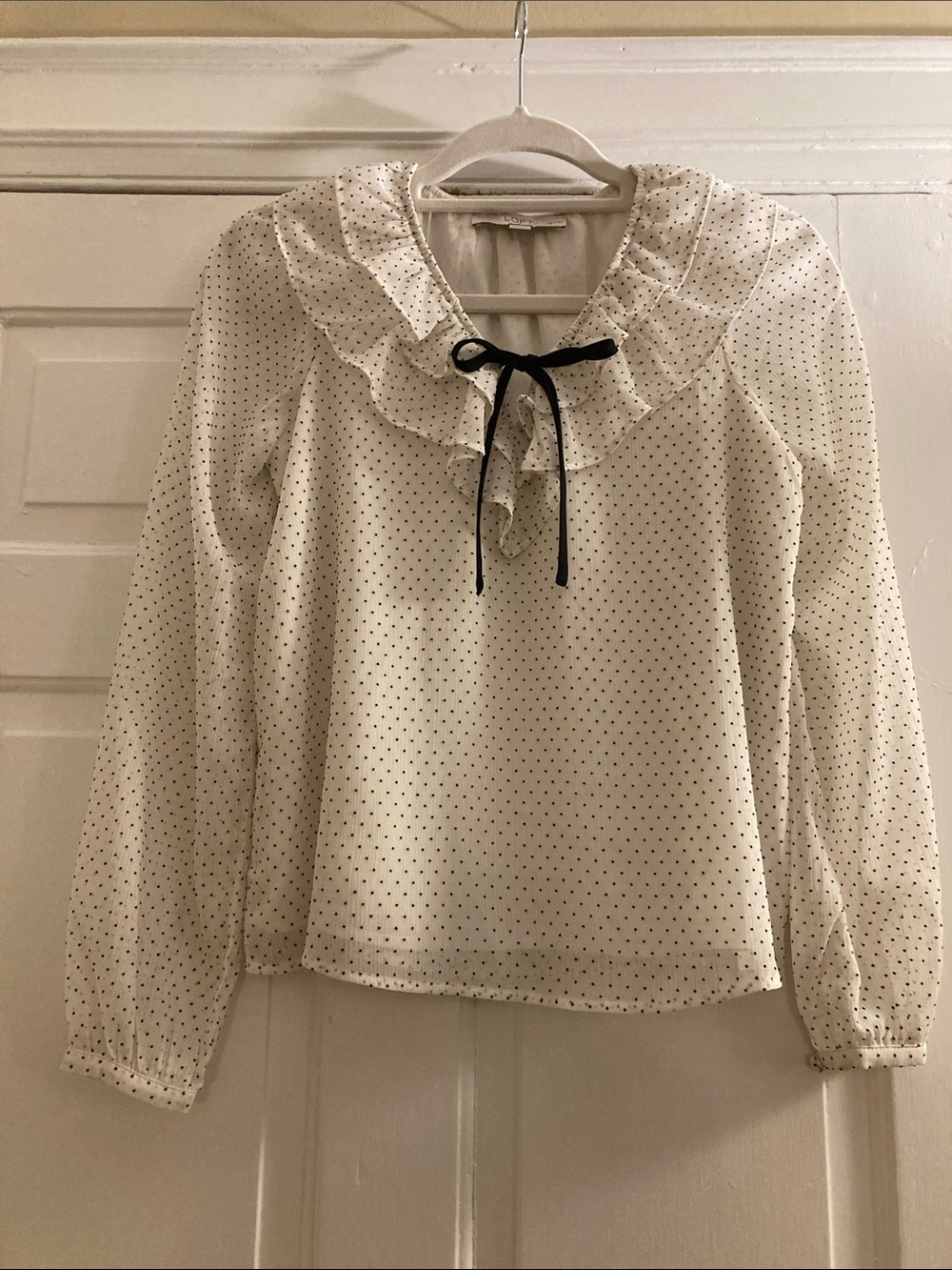 LOFT Petites Cream Polka Dot Ruffle-Neck Blouse with Black Tie Size: XXSP